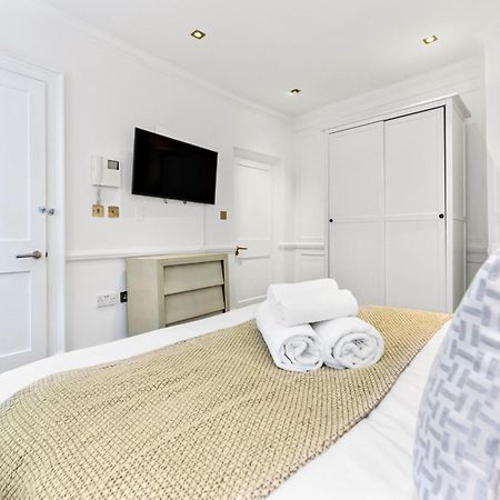 Piccadilly House! Villa ลอนดอน ภายนอก รูปภาพ