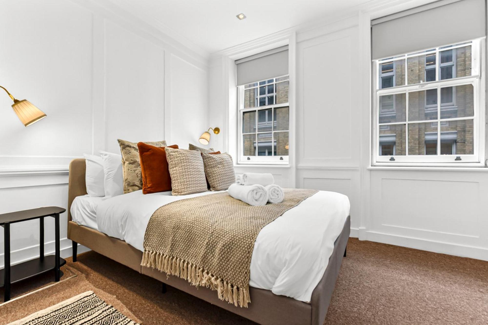Piccadilly House! Villa ลอนดอน ภายนอก รูปภาพ
